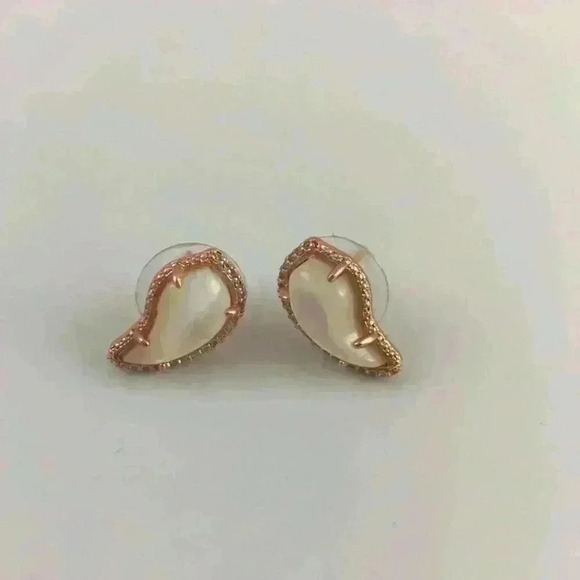 Kendra Scott new Temple in Ivory/blush gold - Picture 1 of 8